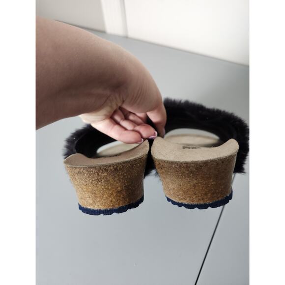 Birkenstock Papillio Amber Wedge Mule Sandals Size 38/ 7 Blue Fur Trim - Picture 4 of 7
